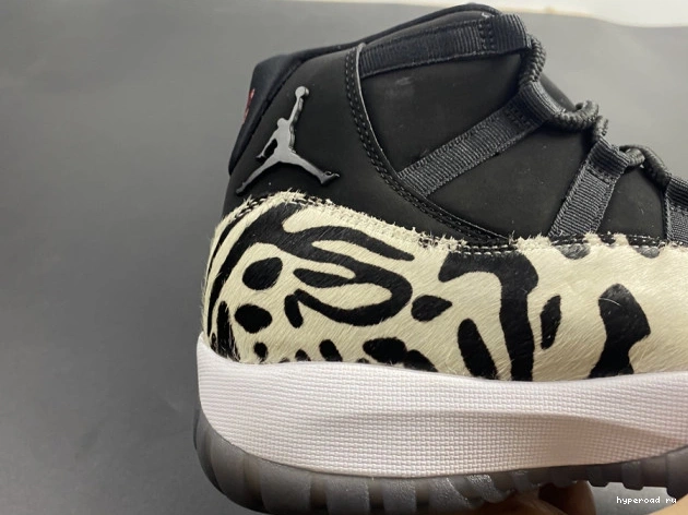 AR0715-010 INSTINCT 11 JORDAN ANIMAL AIR 1203